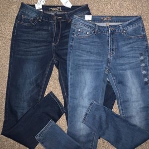 Pair of Rue 21 skinny jeans